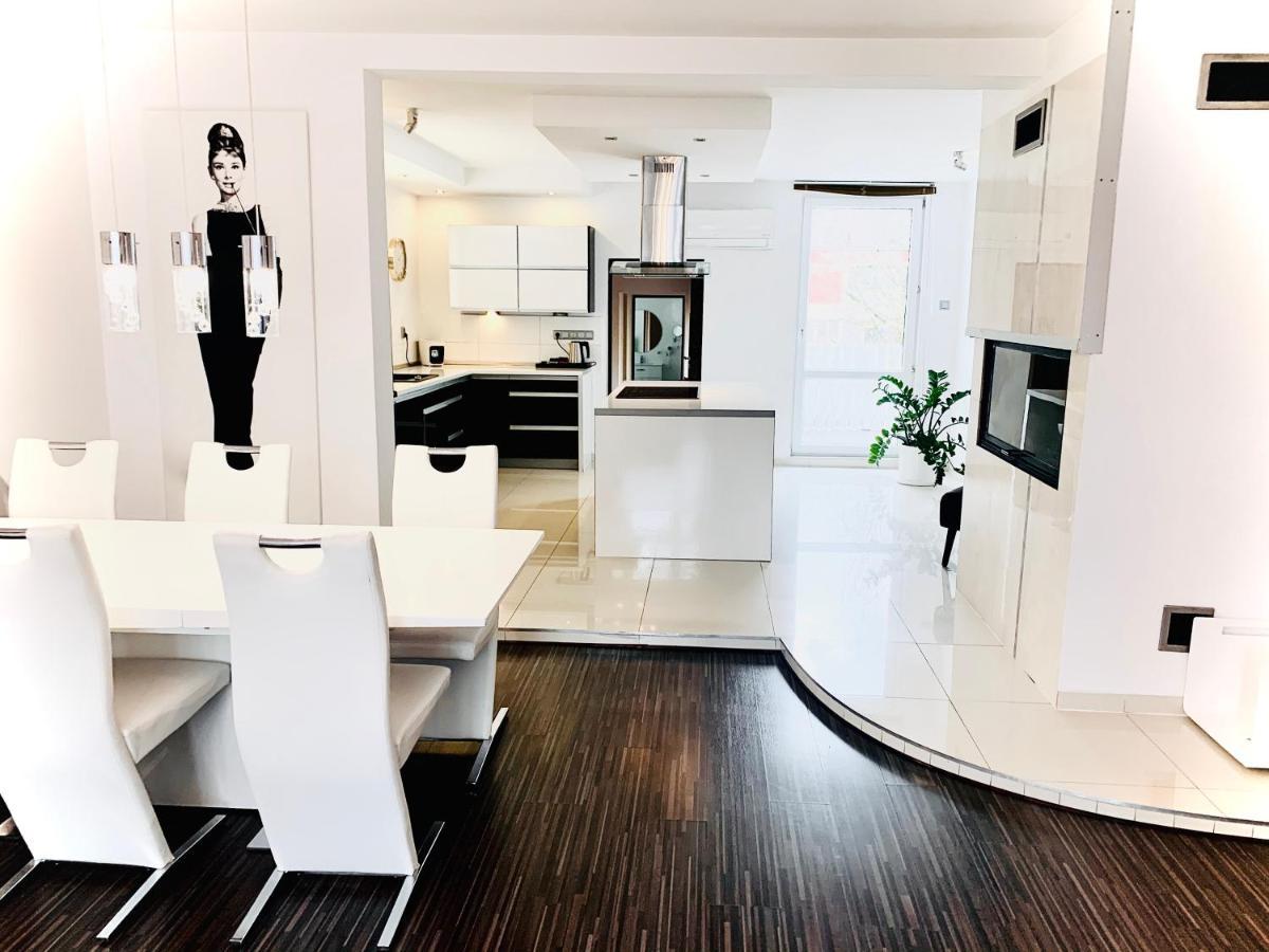 Apartamenty Vip Ustka Buitenkant foto